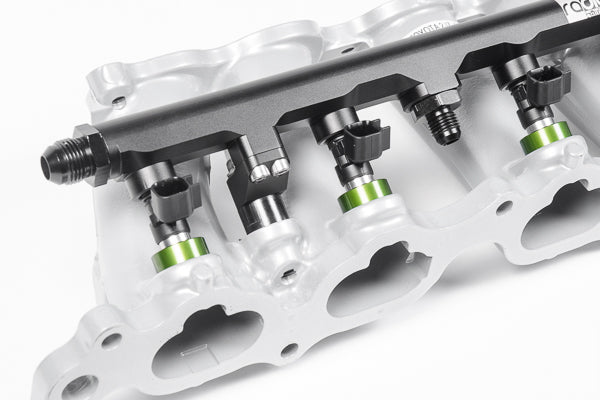 トップフィード（上挿）フューエルレール Toyota 2JZ-GTE (VVT-i / Non-VVT-i)｜Radium Top Feed Fuel Rail for 2JZ-GTE - 0