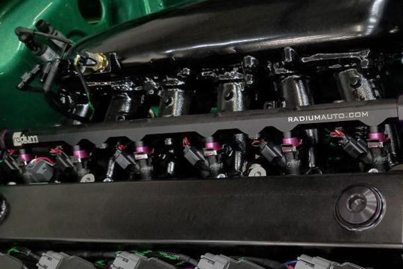 トップフィード（上挿）フューエルレール Toyota 2JZ-GE | Radium Top Feed Fuel Rail