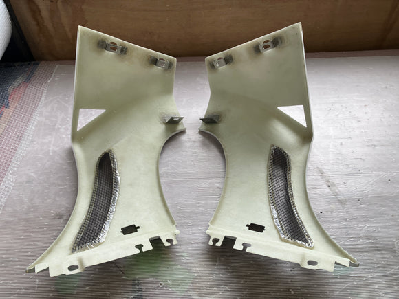 KEPLA Rear Fender Door Hinge Covers for Lotus Elise / Exige S2 – FRP & CFRP